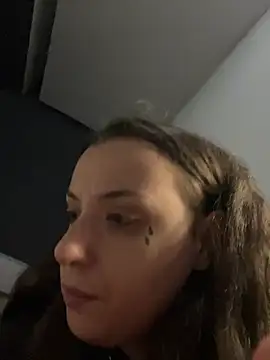 bunnythetailor's Live Chat Room
