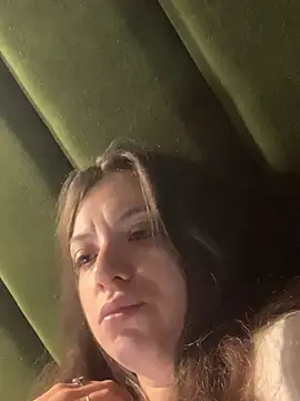 חדר צ'אט בשידור חי של bunnythetailor