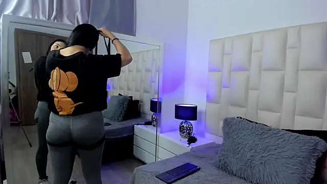 Sala de chat ao vivo de Ariana_rouse