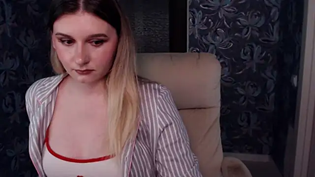 Freya_Celestial's Live Chat Room