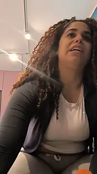 Živá chatovací místnost ninna_curly