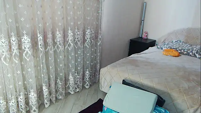 Kriss_brunette_5 Live Chatraum