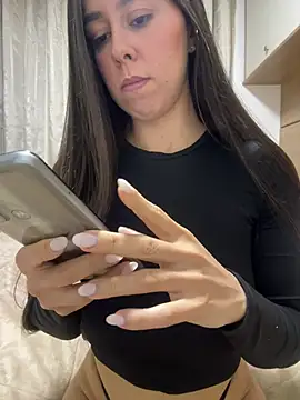 Larah_222n Live chat-huone
