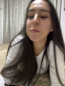 Larah_222 Live Chatrum