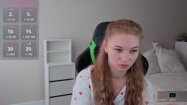 maria_plaudice's Live Chat Room