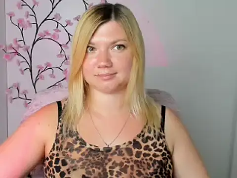 Živá chatovací místnost Lola_moree