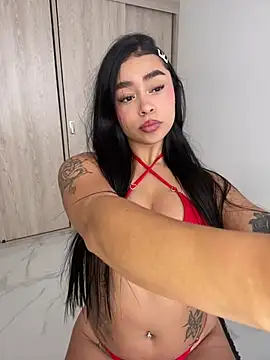 חדר צ'אט בשידור חי של meli_ortiz_