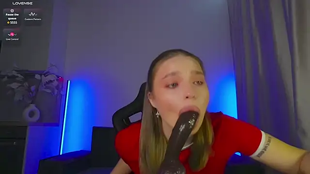 violla_sinzz Adlı Modelin Canlı Sohbet Odası