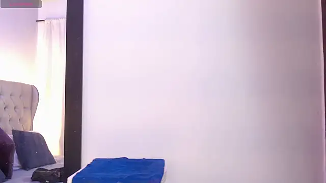 Liiamthompson ч ат на живо