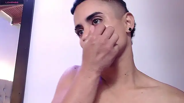 غرفة دردشة Liiamthompson المباشرة