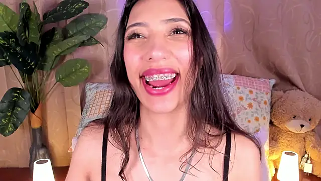 Pokój czatu na żywo – Miss_veronicaa2