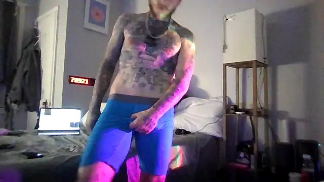 Živá chatovací místnost cruz815