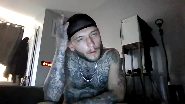 Chat soba uživo modela cruz815