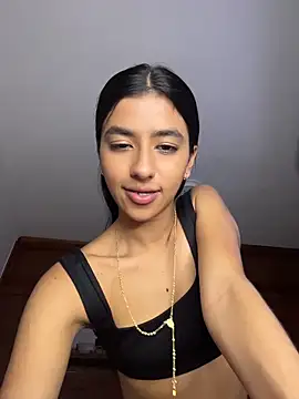 eva_roseee Adlı Modelin Canlı Sohbet Odası