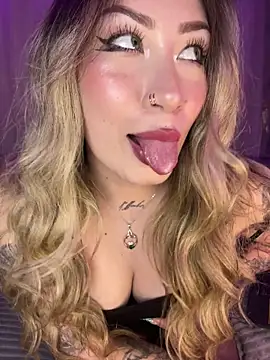 Lally_Valencia__ Live Chatrum