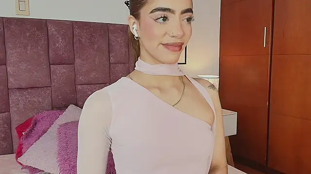 Violetta_Ficher чат на живо