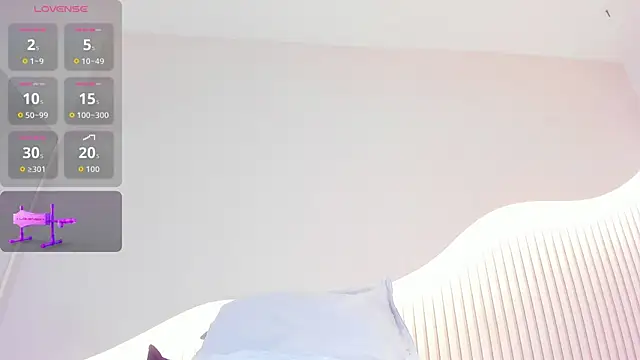 Lia_Guzman's Live Chat Room