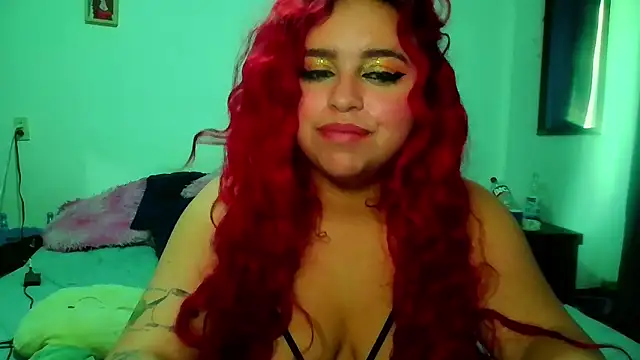 חדר צ'אט בשידור חי של EstefyFantasy