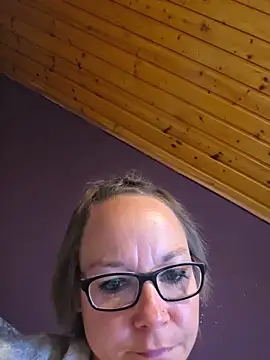 Živá chatovací místnost Fuxy-love69
