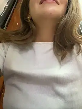 Pokój czatu na żywo – Andrea_19blonde