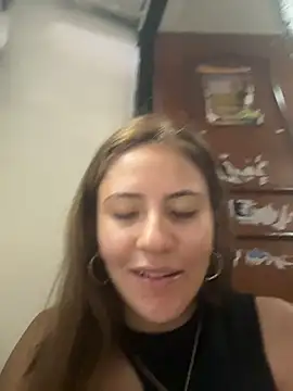 חדר צ'אט בשידור חי של Andrea_19blonde