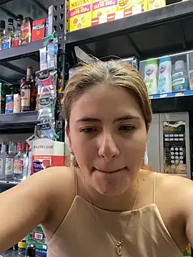 Andrea_19blonde – live chatrum