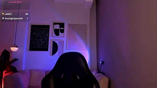 Živá chatovací místnost Gigi_Strawberry