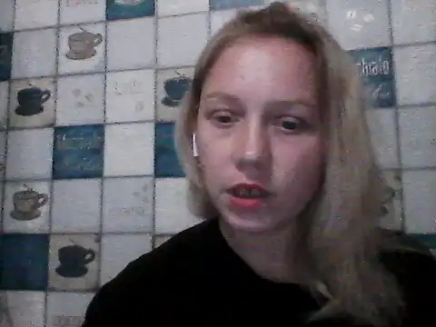 Anna_wey Adlı Modelin Canlı Sohbet Odası