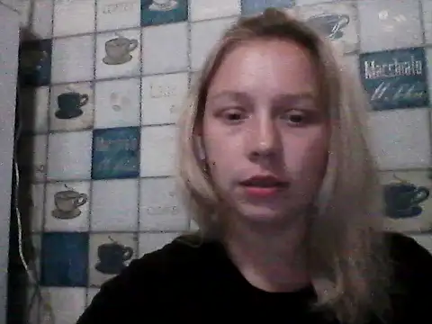 Anna_wey Adlı Modelin Canlı Sohbet Odası