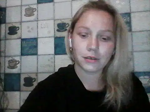 חדר צ'אט בשידור חי של Anna_wey