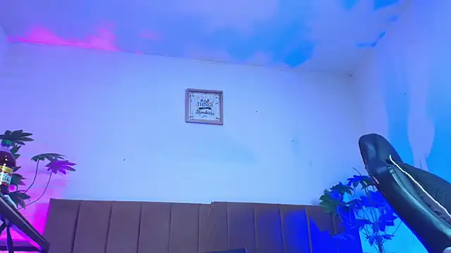 Nikkenyx Adlı Modelin Canlı Sohbet Odası