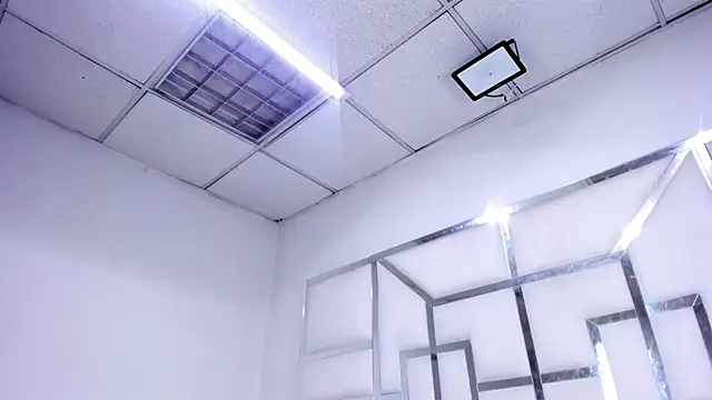 ZoeWan69 live-chat rom