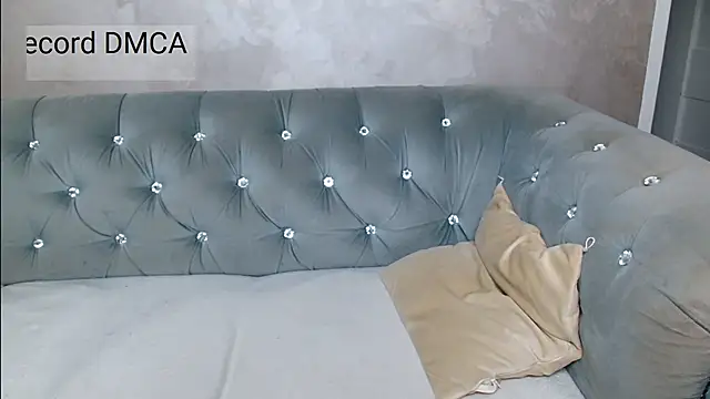 Онлайн чат xoCaroxQueenxo