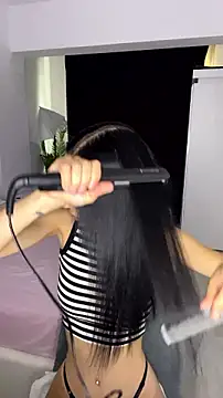 Živá chatovací místnost Celine_Roxelle