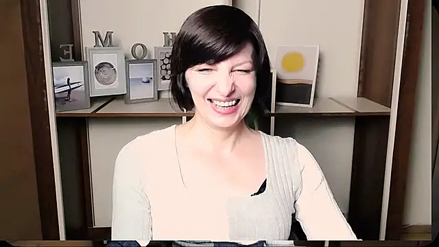 _AngeliaFlow_ Cameră chat live