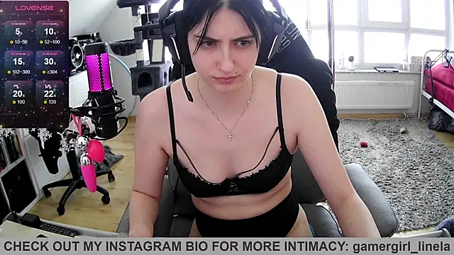 Gamergirl-Linela Adlı Modelin Canlı Sohbet Odası