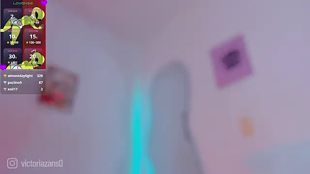 Vickyallienのライブチャットルーム