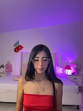 Mirandaa_Rogers' Live Chat Room