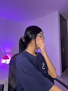 Mirandaa_Rogers Live Chatraum