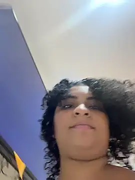 Tana_latin1- Adlı Modelin Canlı Sohbet Odası
