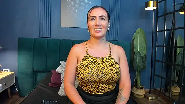 scarlet_edwars – live chatrum
