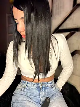 Laura-Khalifa Cameră chat live