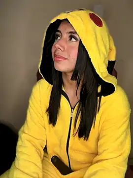 Laura-Khalifa Live Chatraum