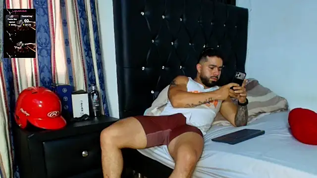 mikeblaree Pertunjukan Webcam