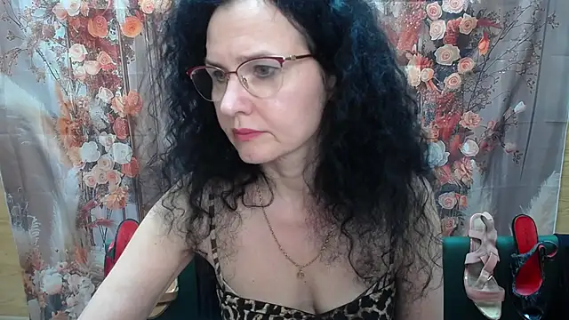 Pokazy przed seks kamerką na żywo – Miroslava_Happi
