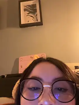 VALENORTIZ7's Live Chat Room