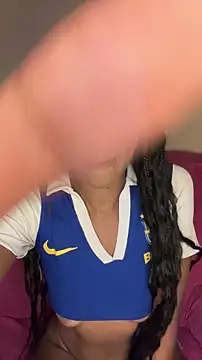 Cammgirlmii Adlı Modelin Canlı Sohbet Odası
