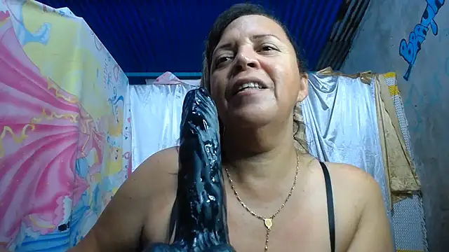 Sala de chat ao vivo de alina_maturehot