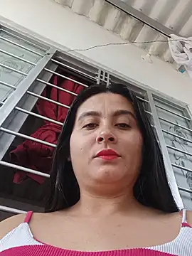 Pussy-Hairy-Horny – live chatrum