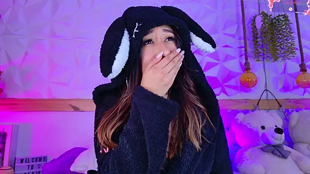 Živá chatovací místnost Sopphiaa_Payton